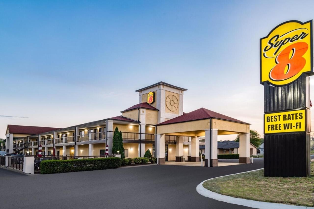 Super 8 By Wyndham Columbia Hotel Exterior photo