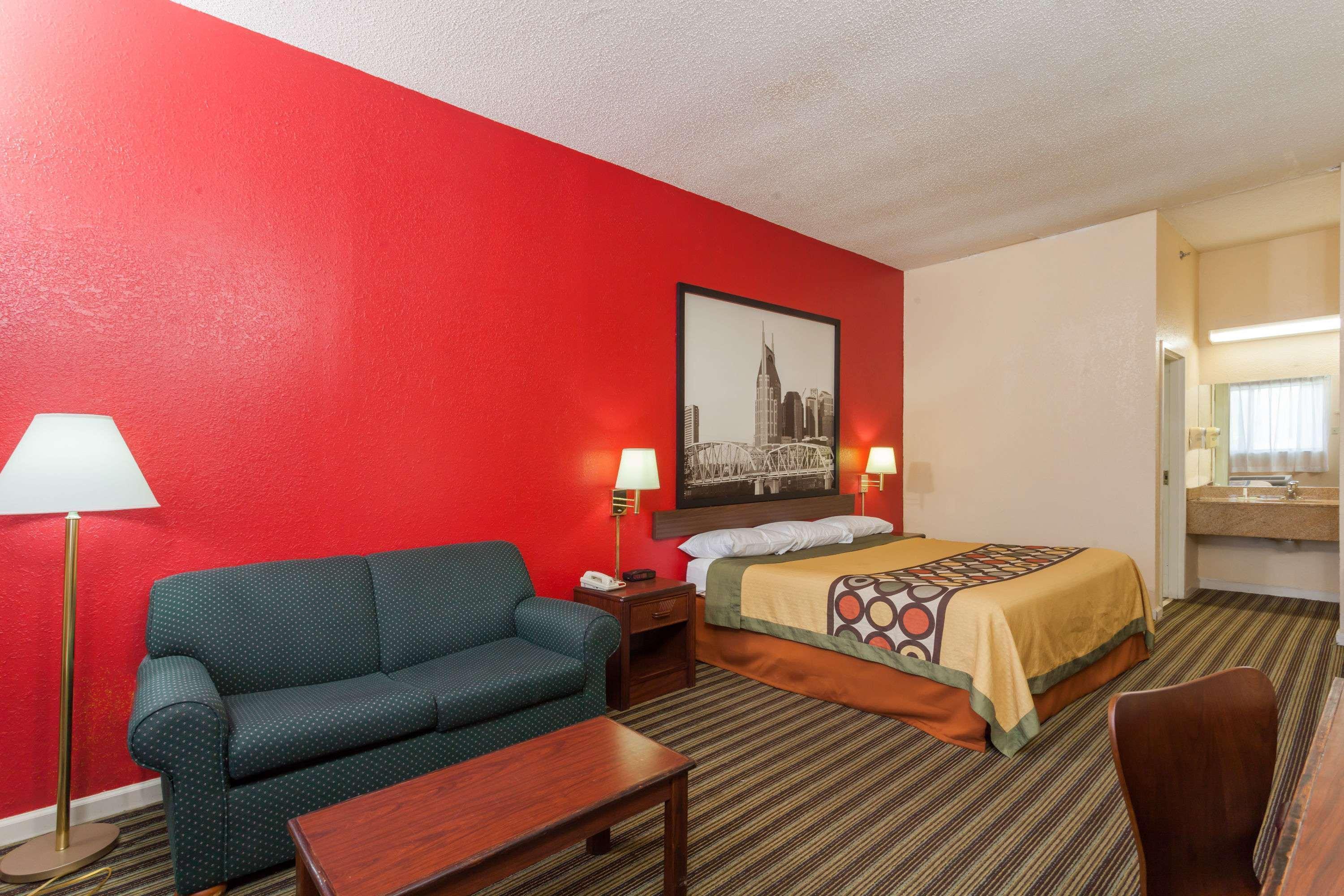 Super 8 By Wyndham Columbia Hotel Exterior photo